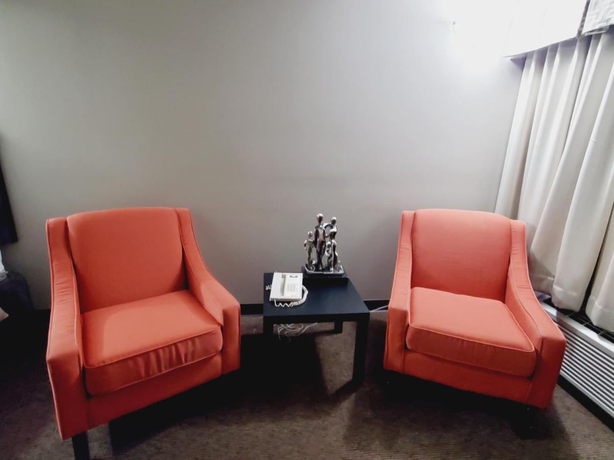 Royal Lodge Edmonton Dış mekan fotoğraf