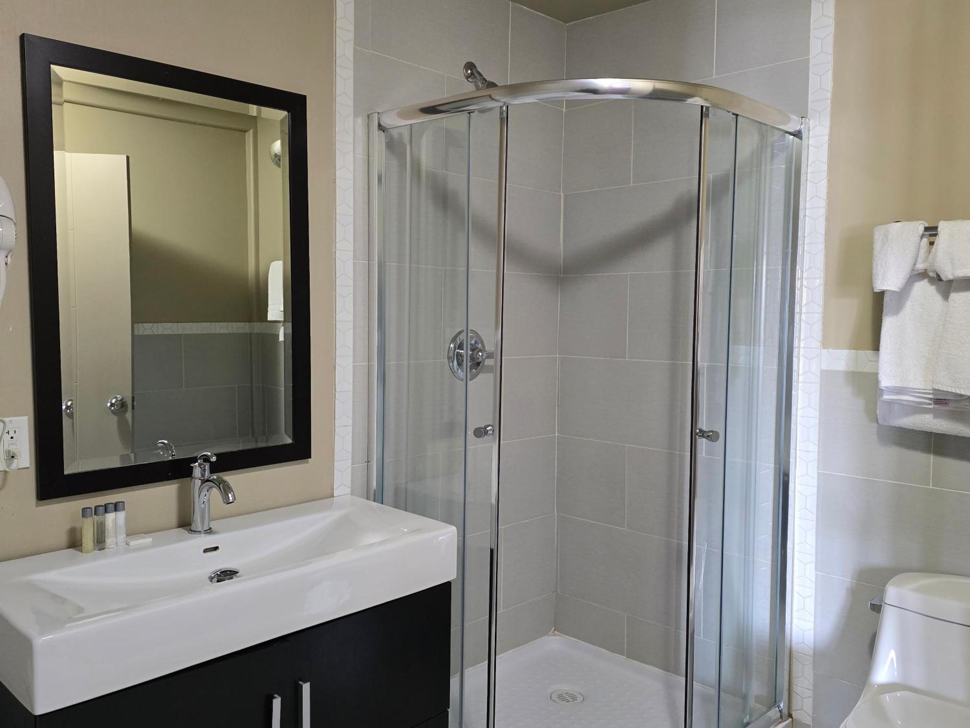 Royal Lodge Edmonton Dış mekan fotoğraf